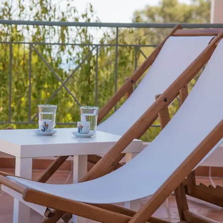 Erato * Tsoukaládhes