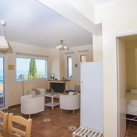 Erato * Tsoukaládhes