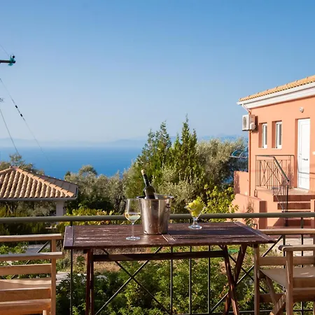 דירה Erato Tsoukaládhes